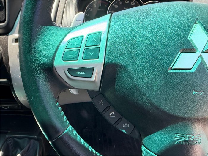 2015 MITSUBISHI CHALLENGER (4x4)