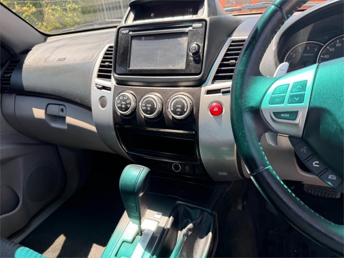 2015 MITSUBISHI CHALLENGER (4x4)