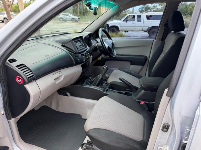 2013 MITSUBISHI TRITON GLX (4x4)