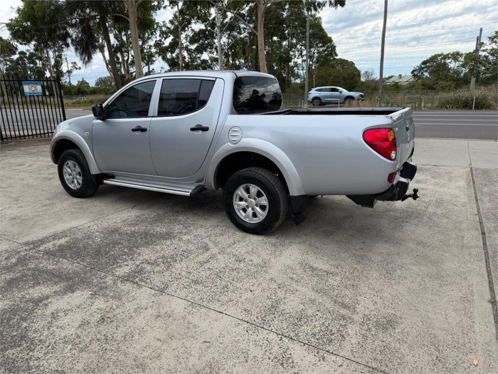2013 MITSUBISHI TRITON GLX (4x4)