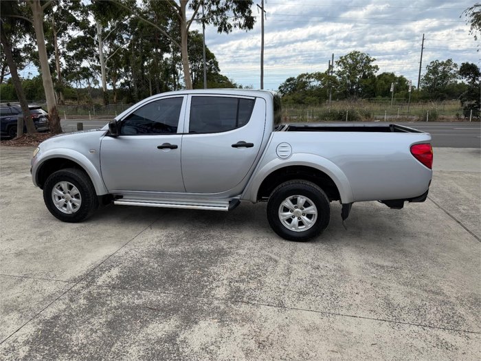 2013 MITSUBISHI TRITON GLX (4x4)
