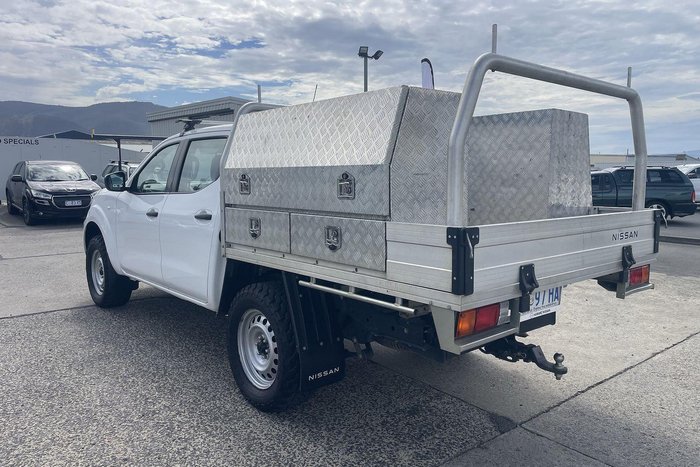 2022 Nissan Navara SL