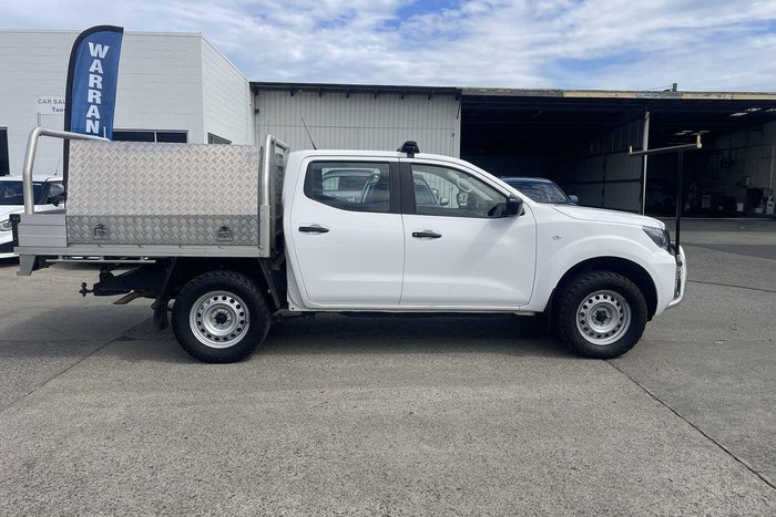 2022 Nissan Navara SL