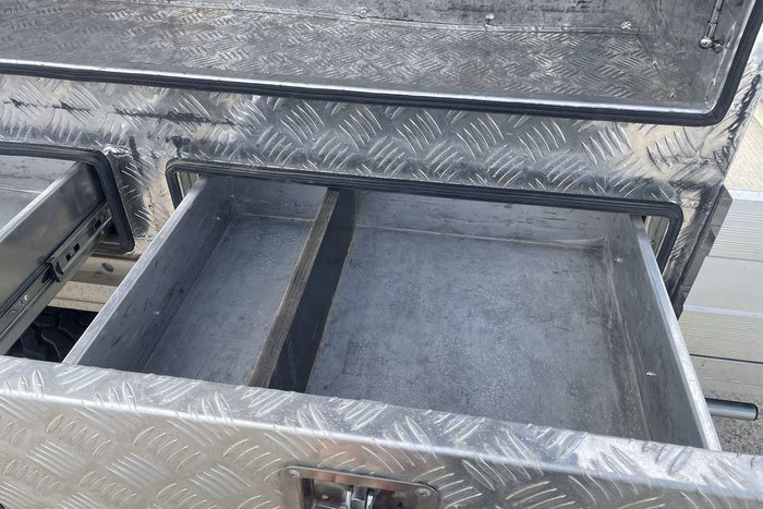 2022 Nissan Navara SL