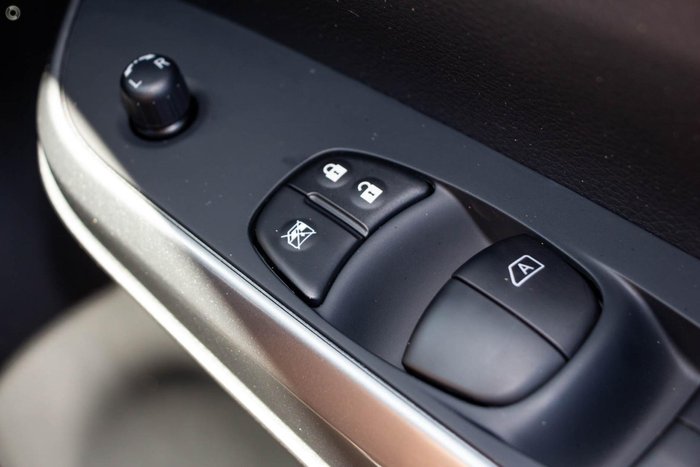 2025 Nissan Navara SL D23 MY25 4X4 Dual Range Solid White