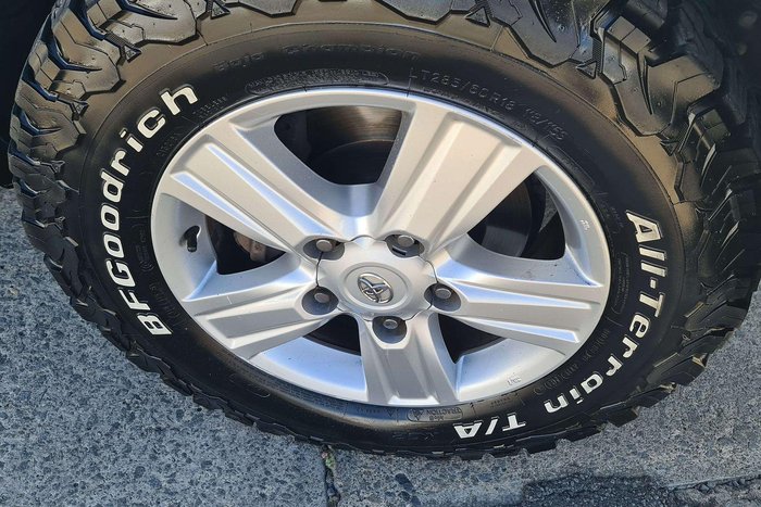 2014 Toyota Landcruiser GXL