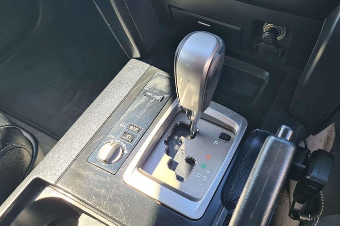 2014 Toyota Landcruiser GXL