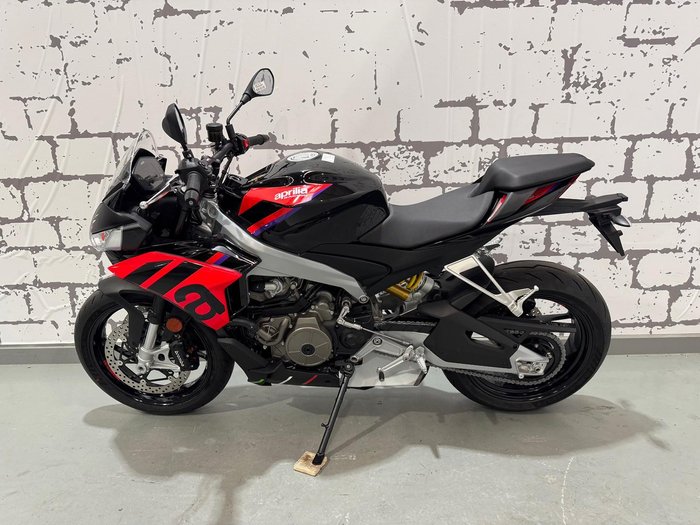 2023 Aprilia Tuono 660 Factory Tuono Black