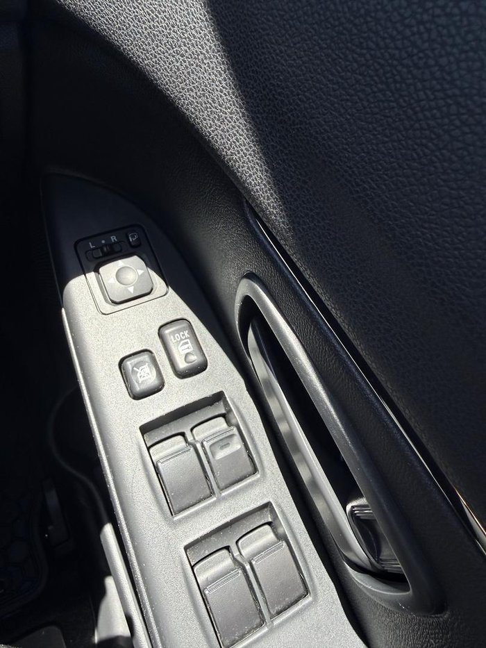 2023 Mitsubishi ASX ES