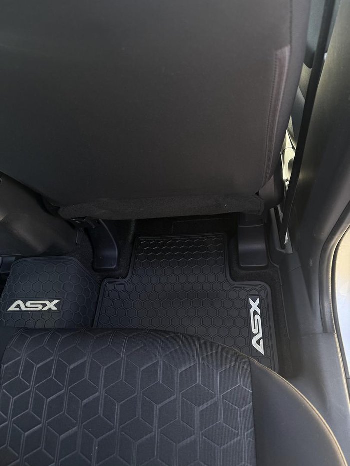 2023 Mitsubishi ASX ES