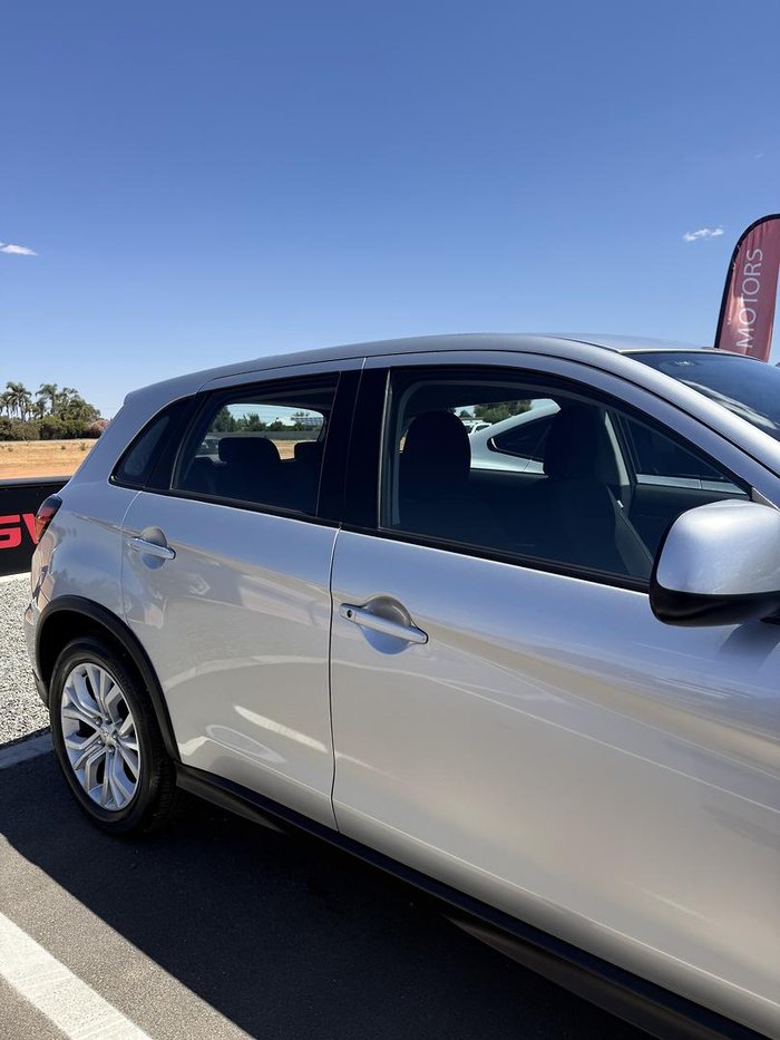 2023 Mitsubishi ASX ES