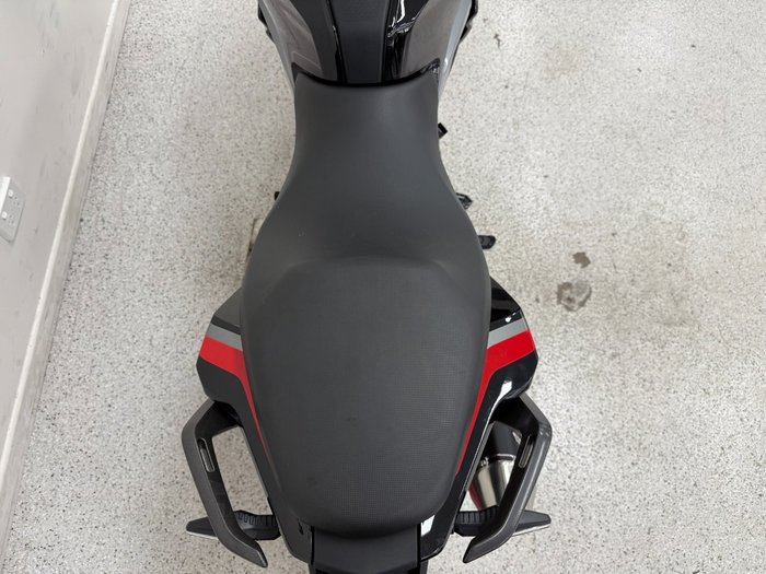 2024 BMW Motorrad G 310 R grey