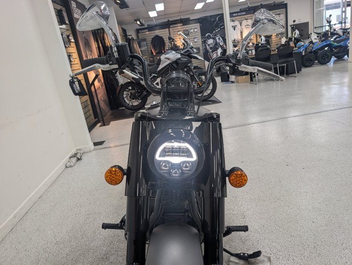 2023 INDIAN CHIEF BOBBER DARK HORSE Black