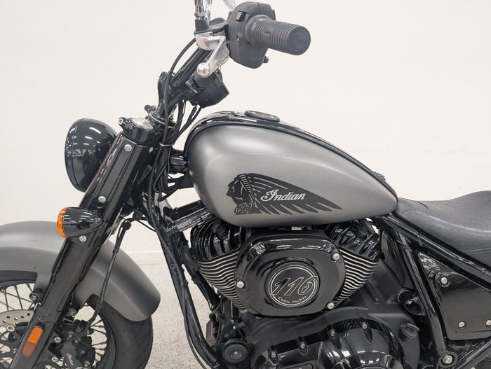 2023 INDIAN CHIEF BOBBER DARK HORSE Black