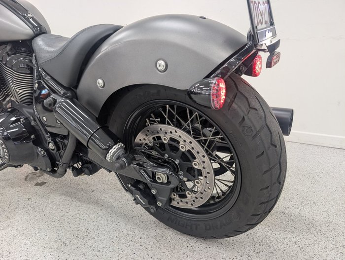 2023 INDIAN CHIEF BOBBER DARK HORSE Black