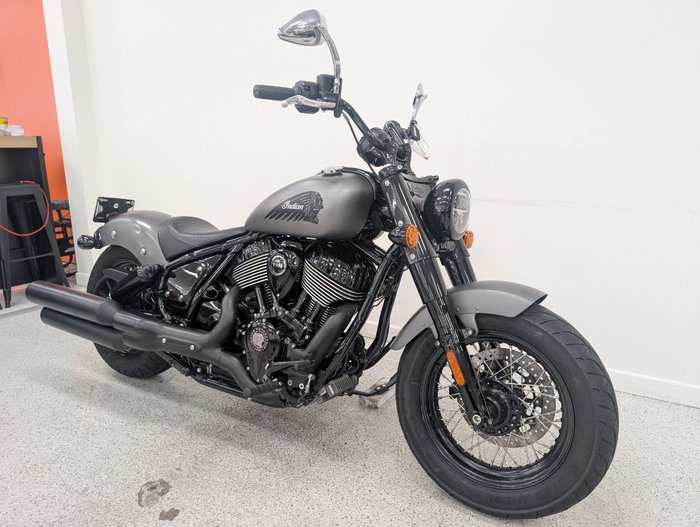 2023 INDIAN CHIEF BOBBER DARK HORSE Black