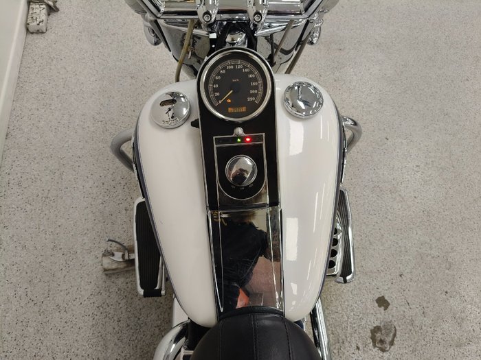 2006 Harley-davidson FLSTNI SOFTAIL DELUXE Blue