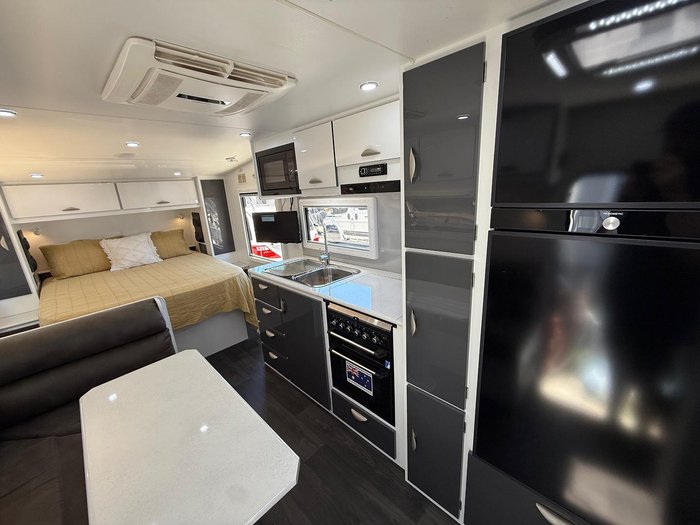 2020 Regent Discoverer