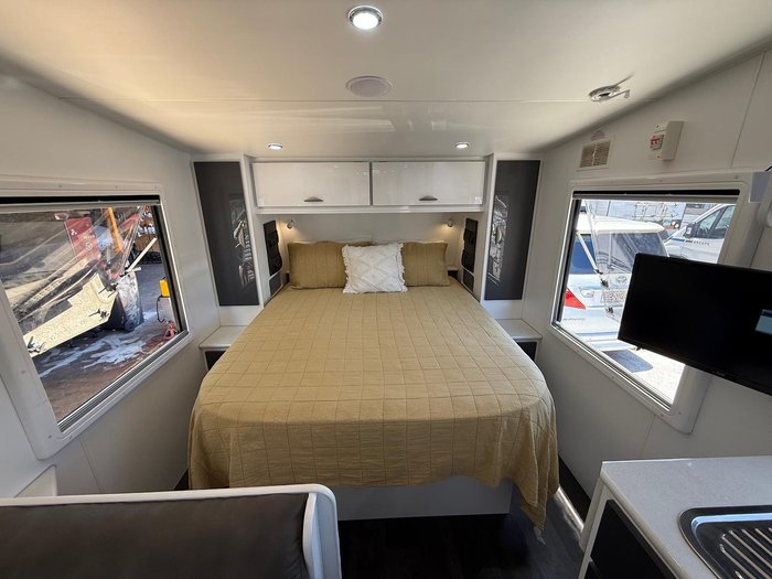 2020 Regent Discoverer