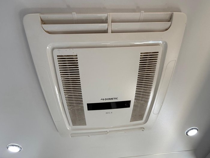 2020 Regent Discoverer