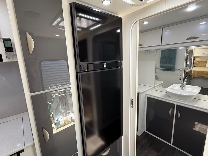 2020 Regent Discoverer