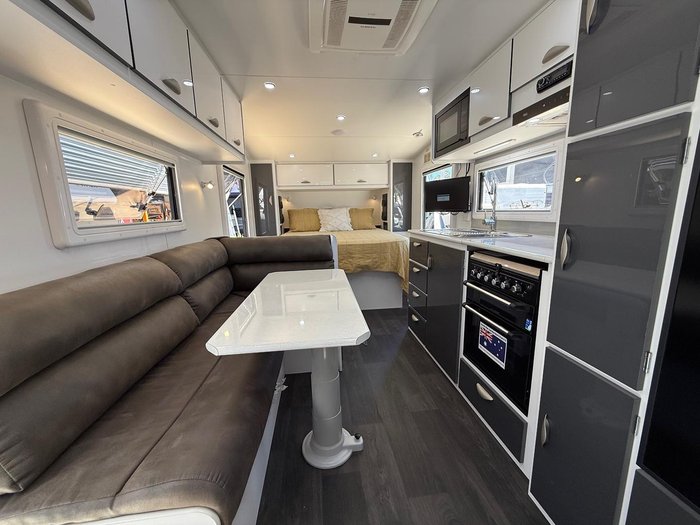 2020 Regent Discoverer