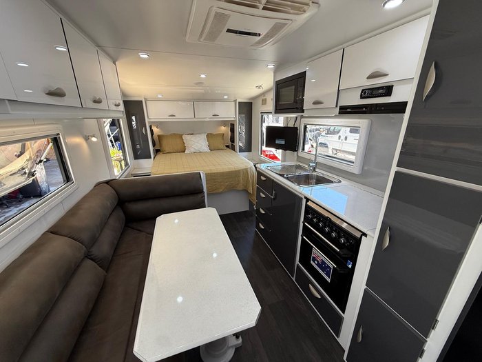 2020 Regent Discoverer