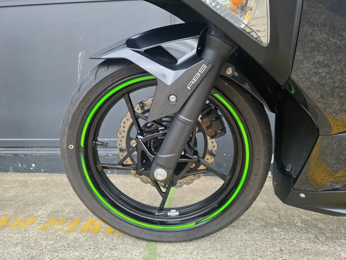 2022 Kawasaki NINJA 400 GREY
