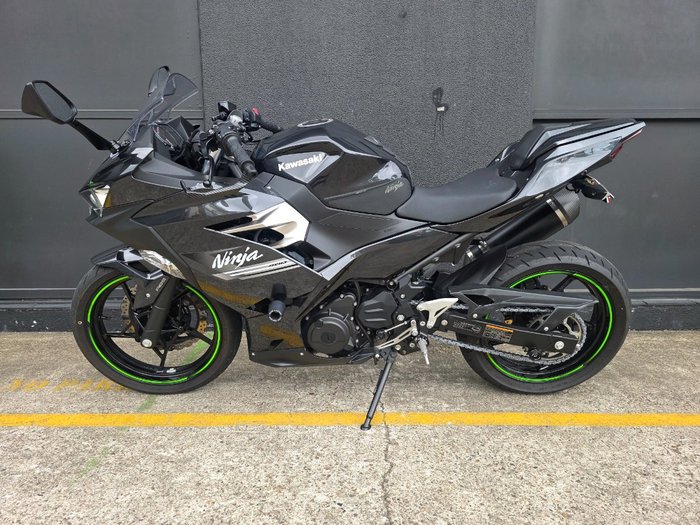 2022 Kawasaki NINJA 400 GREY