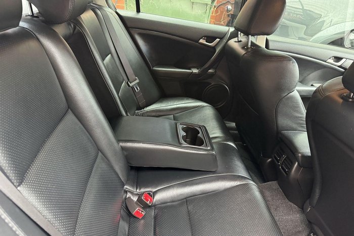 2009 Honda Accord Euro Luxury 8th Gen Buran Silver