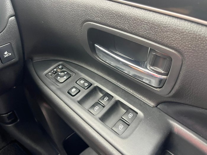 2019 Mitsubishi Outlander LS