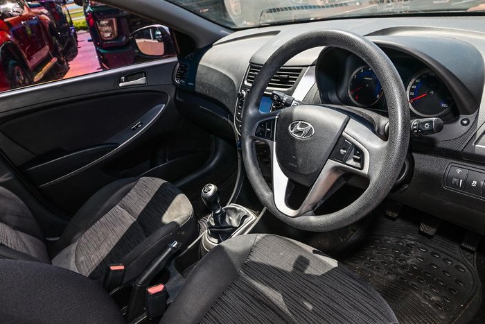 2016 Hyundai Accent Active