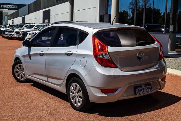 2016 Hyundai Accent Active