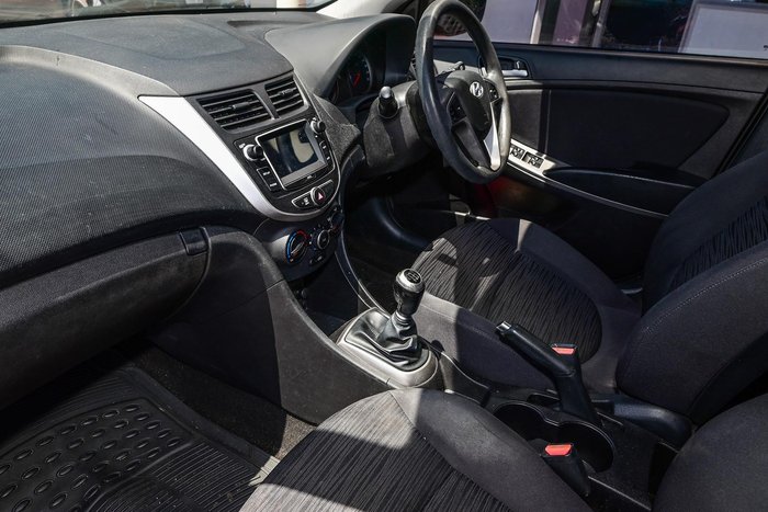 2016 Hyundai Accent Active