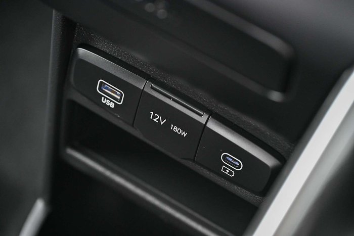 2024 Hyundai STARIA LOAD