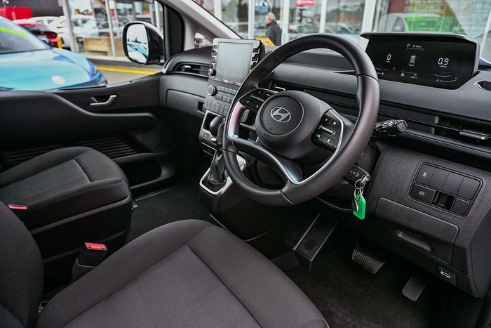2024 Hyundai STARIA LOAD