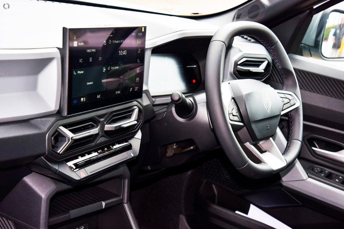 2025 Renault Duster Evolution