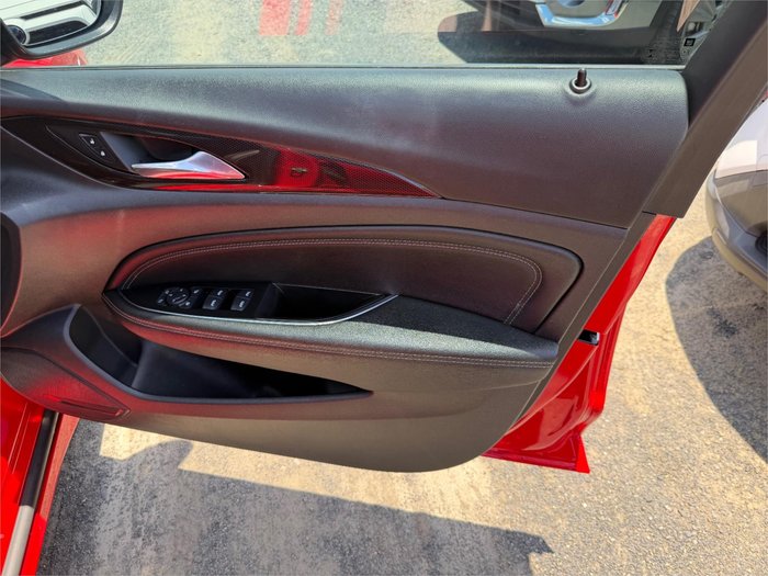 2018 HOLDEN COMMODORE RS