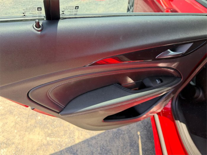 2018 HOLDEN COMMODORE RS