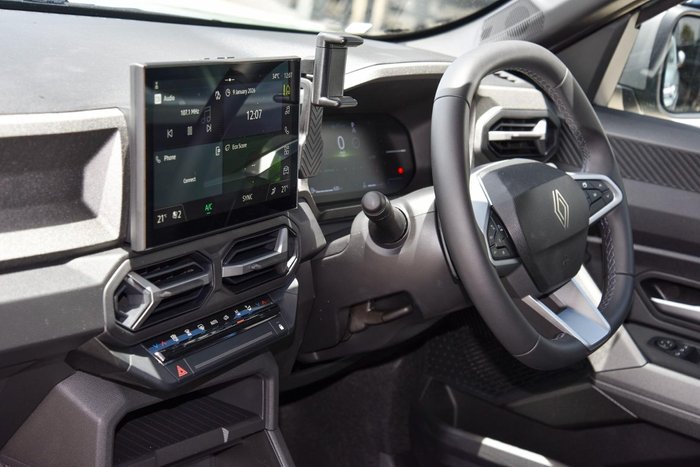 2025 Renault Duster Techno