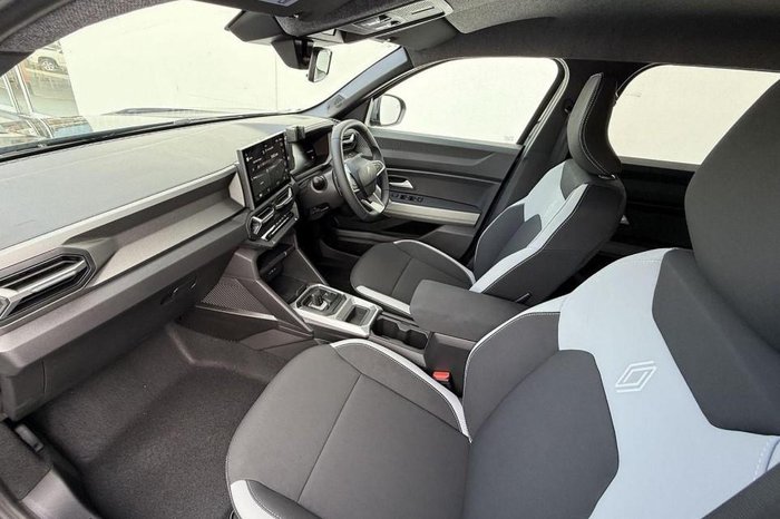 2025 Renault Duster Techno