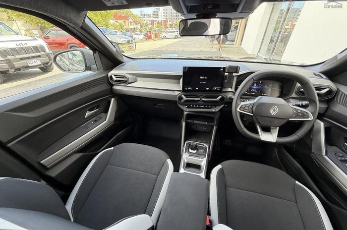 2025 Renault Duster Techno