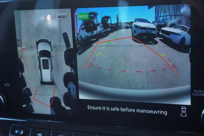 2024 Nissan Pathfinder ST-L