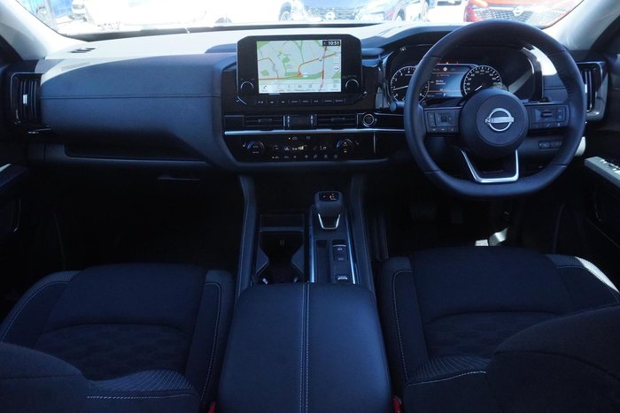 2024 Nissan Pathfinder ST-L