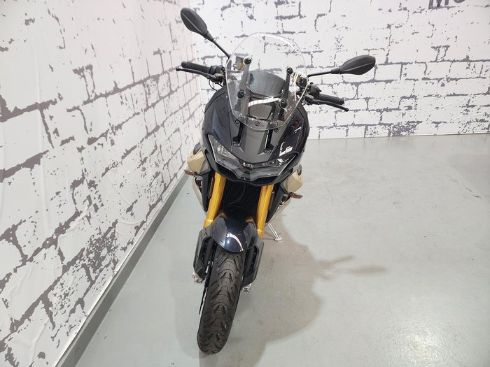 2024 Moto Guzzi V100 Mandello S V100 Grey