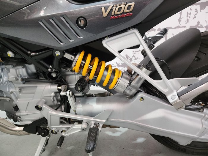 2024 Moto Guzzi V100 Mandello S V100 Grey