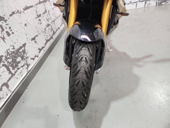 2024 Moto Guzzi V100 Mandello S V100 Grey