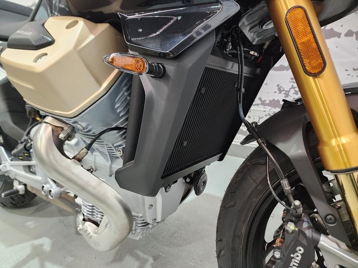 2024 Moto Guzzi V100 Mandello S V100 Grey