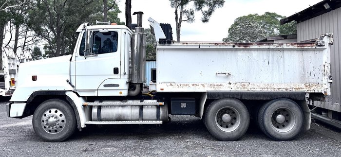 1995 Freightliner FL 112