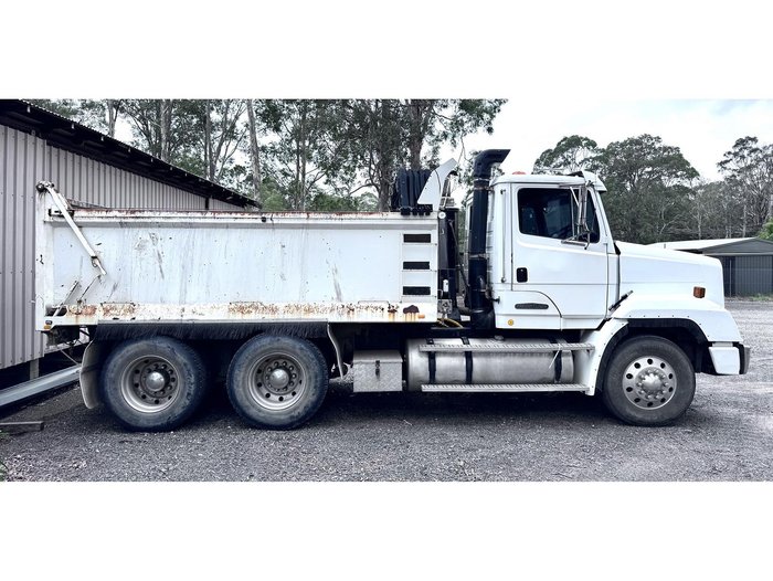 1995 Freightliner Fl 112